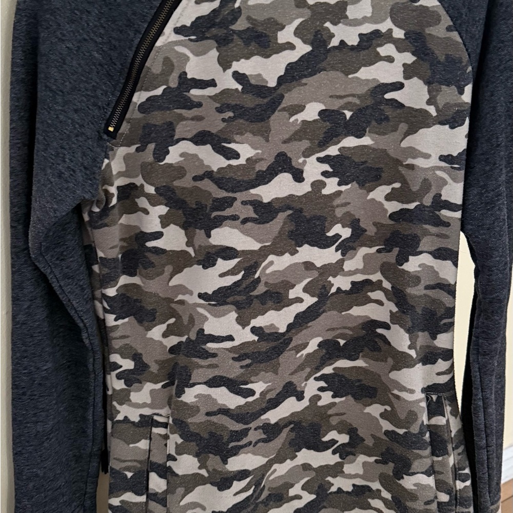 AMPERSAND AVE Camouflage and Charcoal Sweatshirt